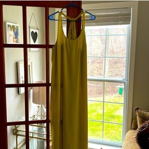 ISO of an XL in this BCBGMaxAzria dress! 💚